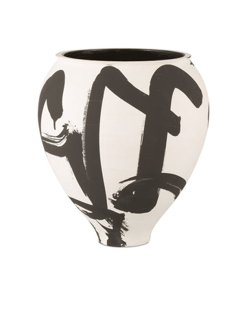 Currey and Company Vase from the Kenzo Collection collection in Off-White/Black finish