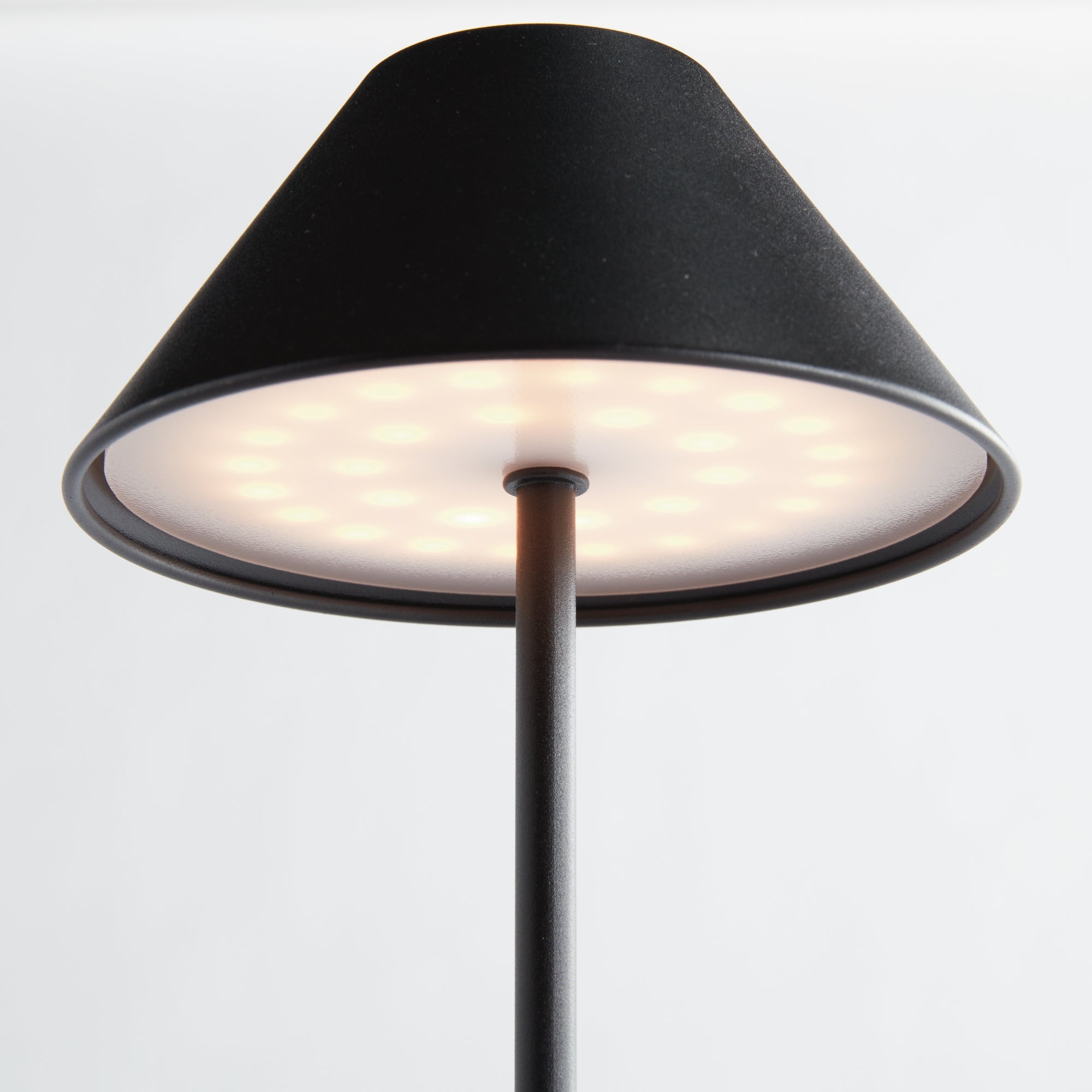 Design Shop Alluna Cordless Led Lamp 14"