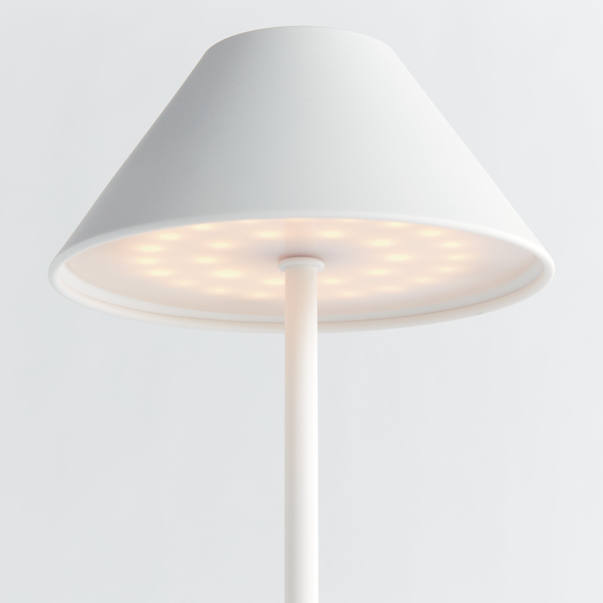 Design Shop Alluna Cordless Led Lamp 14"