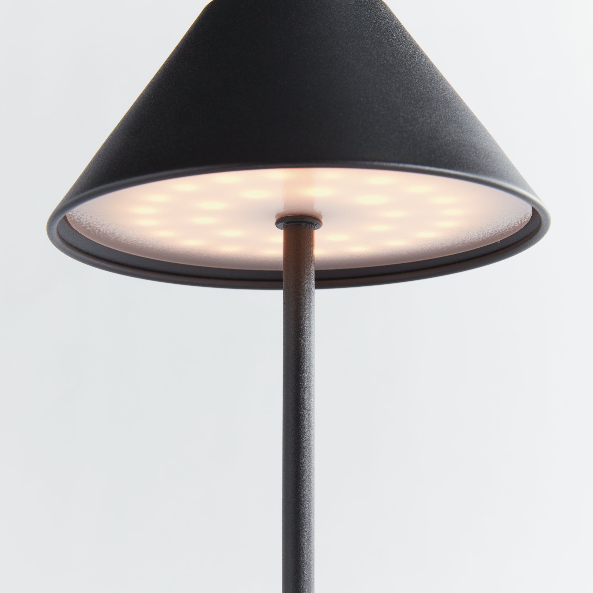 Design Shop Alluna Cordless Led Lamp 10"