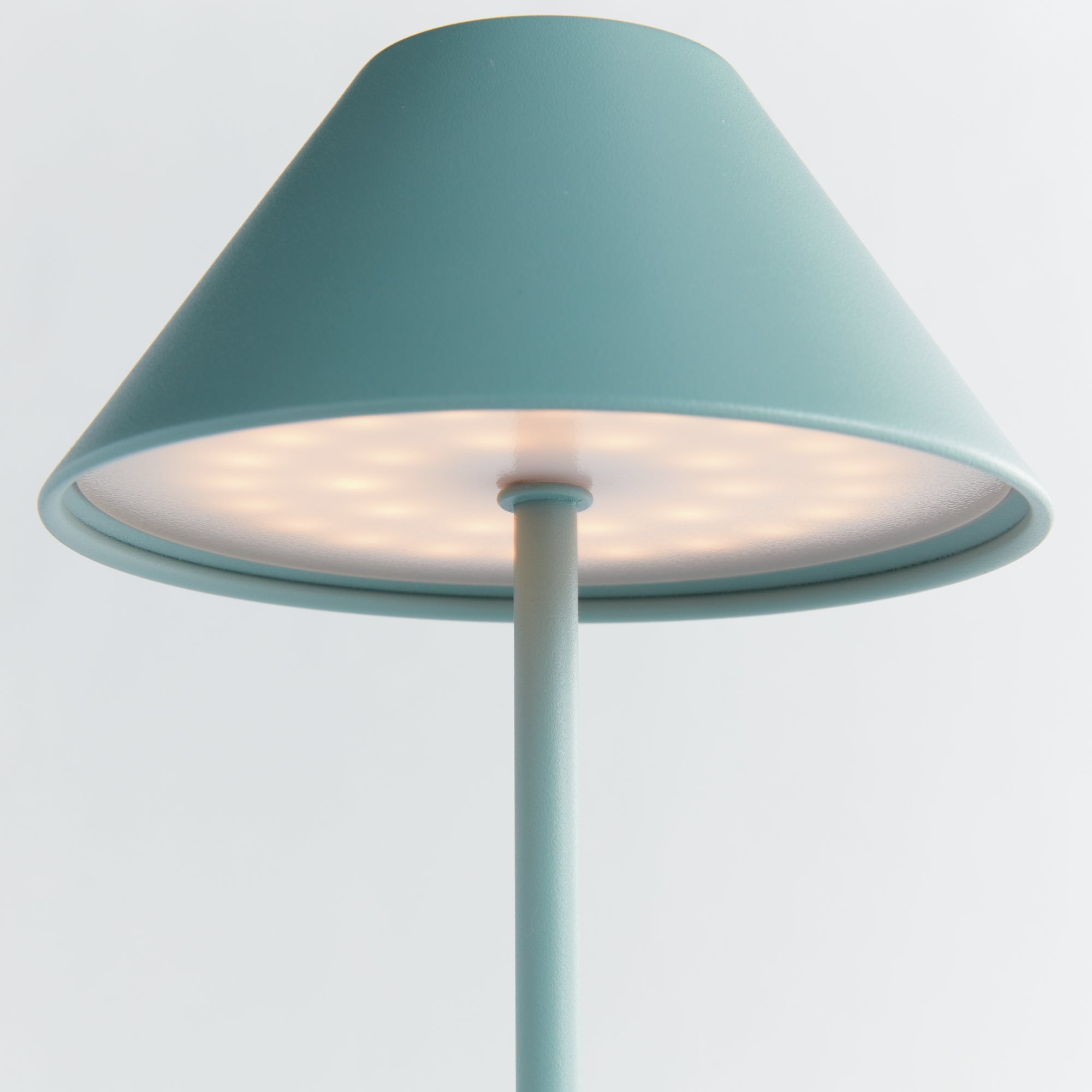 Design Shop Alluna Cordless Led Lamp 10"