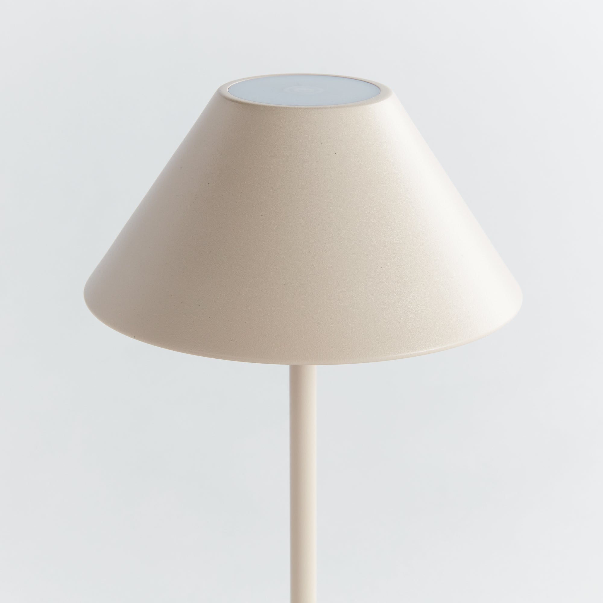 Design Shop Alluna Cordless Led Lamp 10"