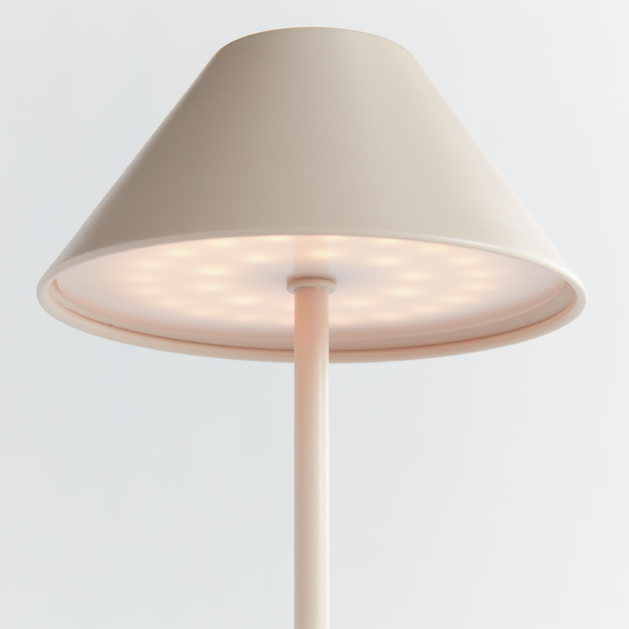 Design Shop Alluna Cordless Led Lamp 10"