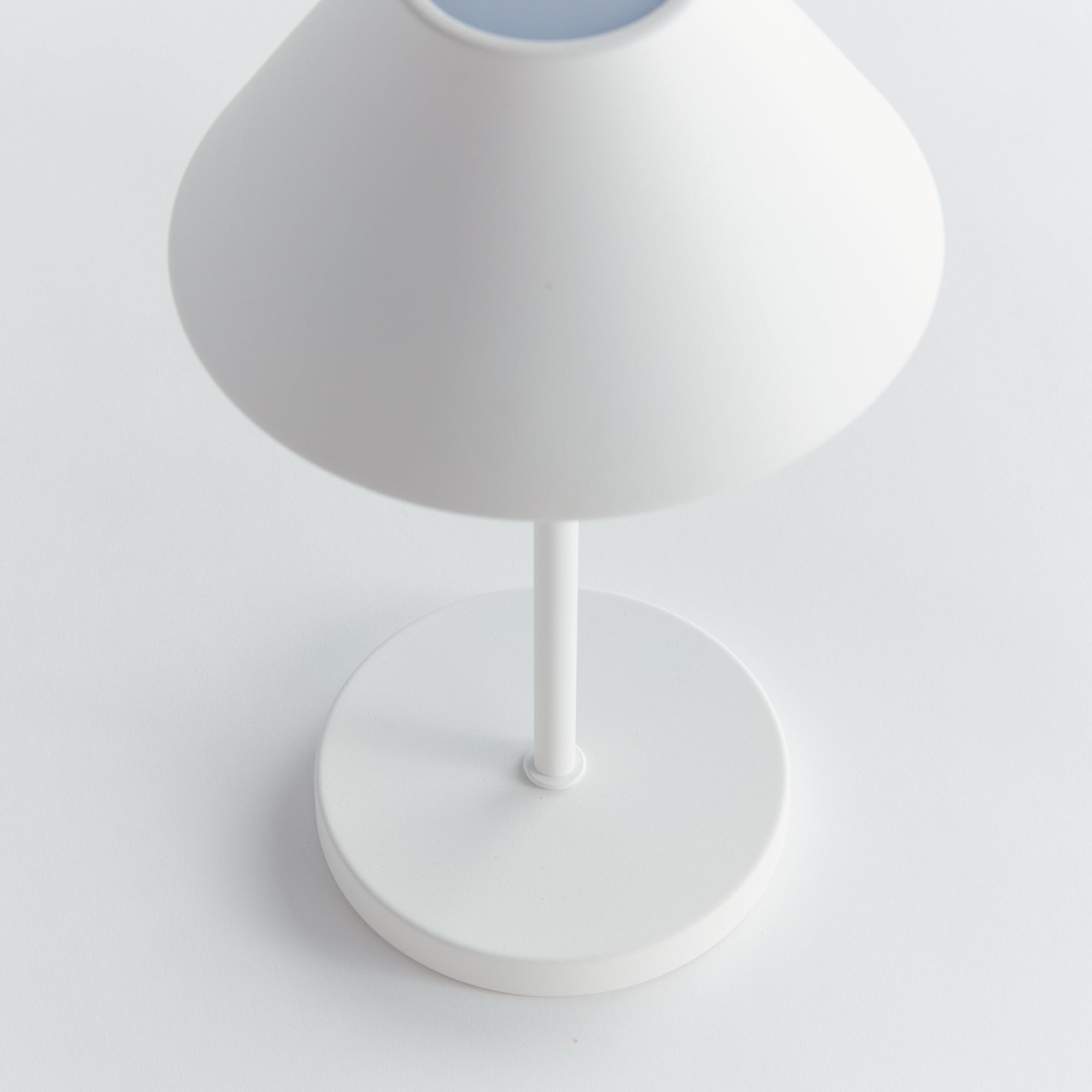 Design Shop Alluna Cordless Led Lamp 10"