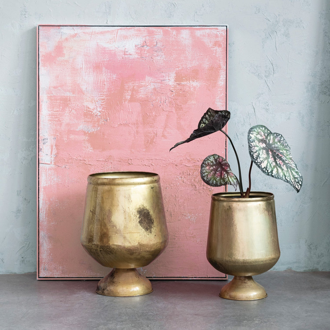 Design Shop Metal Footed Planter (Holds 9" Pot)