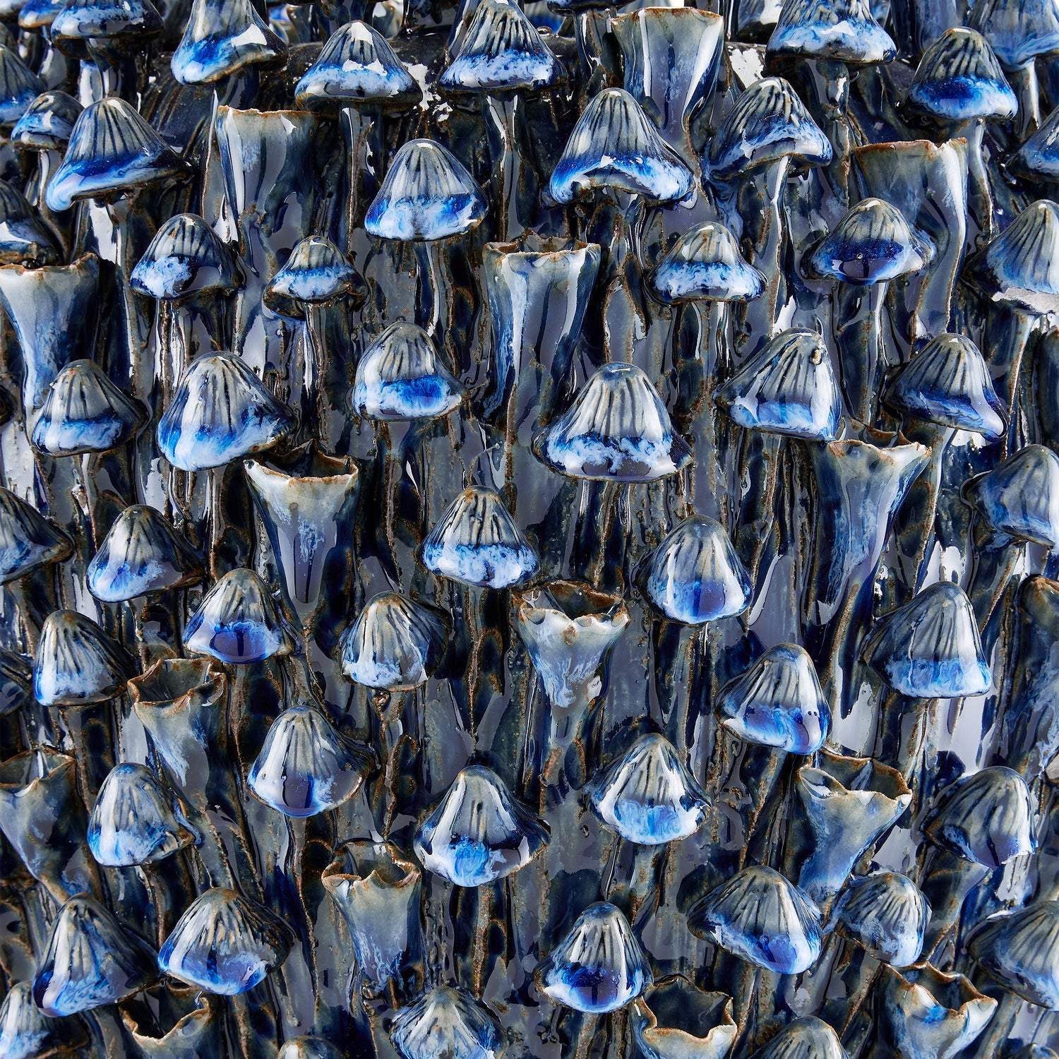 Currey and Company Vase from the Manitapi Collection collection in Blue finish